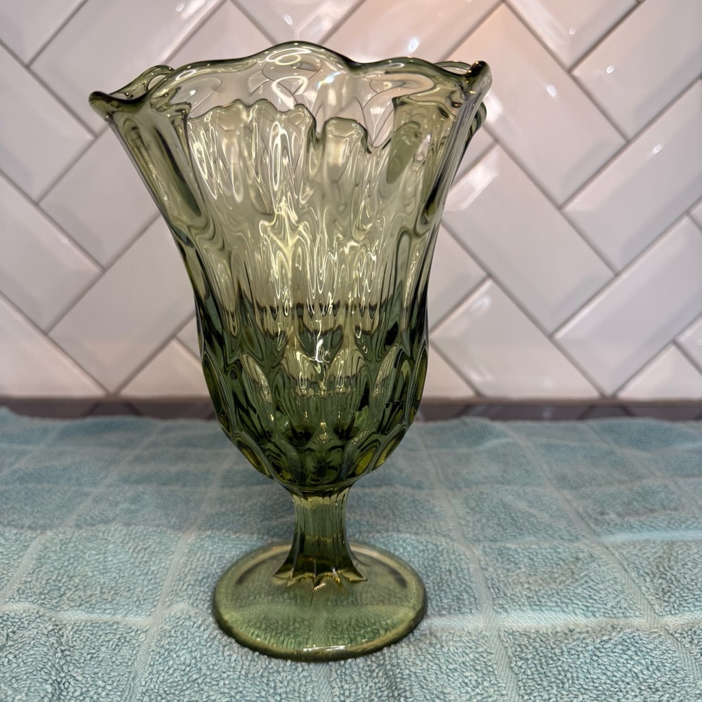 Vintage MCM Fenton Glass Vase Green Thumbprint Handkerchief Footed Swung 8” EUC